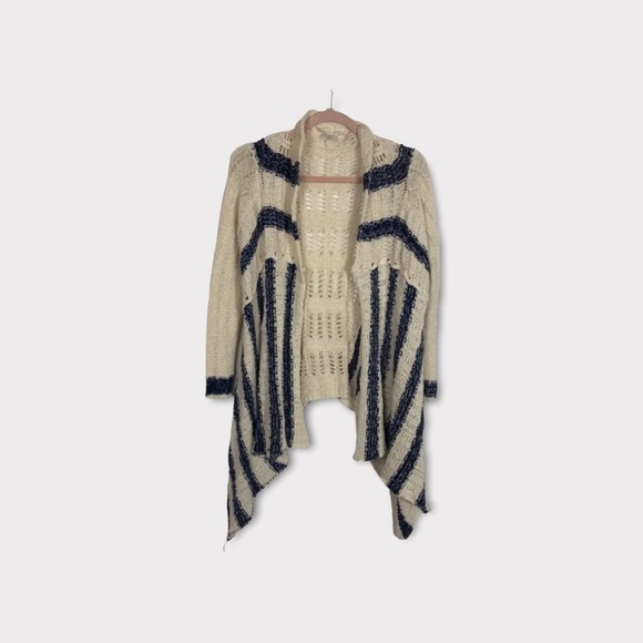 Lovestitch open sweater‎ - Picture 2 of 9